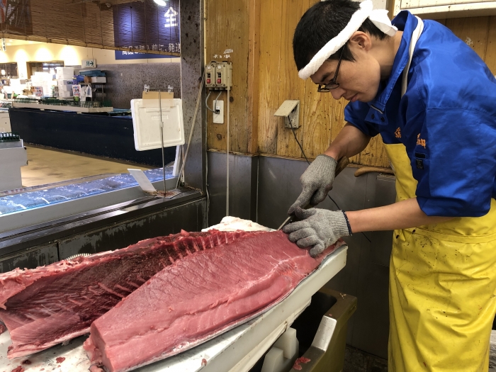 特別な祝日。特別なまぐろ。