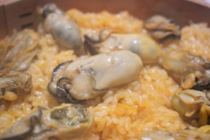 地物。篠島産朋輩牡蠣-愛知県初の生食牡蠣--