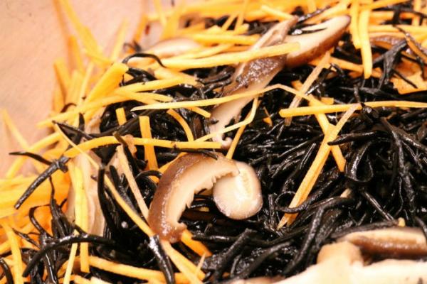 地物新物、生ひじき入荷しました!数量限定!