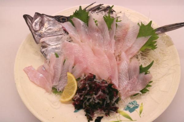 銀まとう鯛がお値打ち!刺身用です!